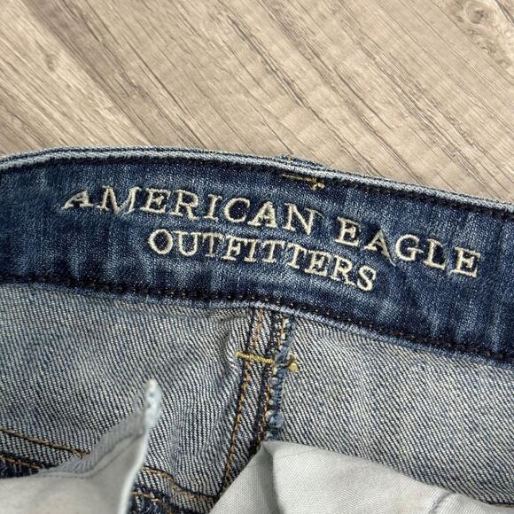 American Eagle Low Rise Cut Off Jean Shorts Jewels Size 2 - Picture 5 of 8